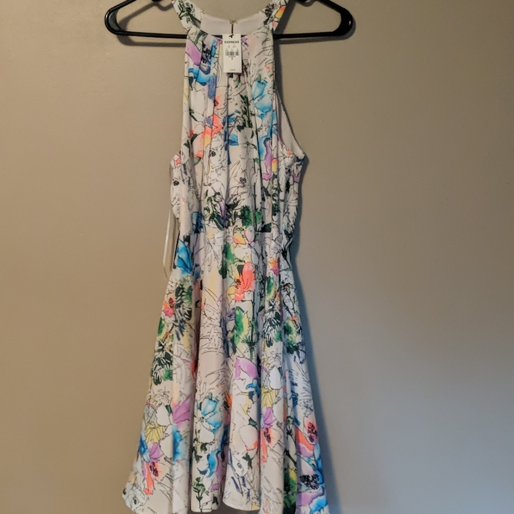 Express Floral Dress Size 8 BNWT
